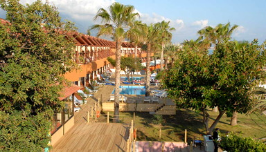 Banana Beach & Family Suite