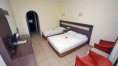 Banana Beach & Family Suite