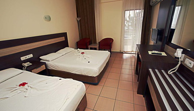 Banana Beach & Family Suite