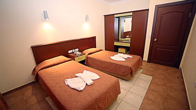 Banana Beach & Family Suite