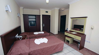Banana Beach & Family Suite