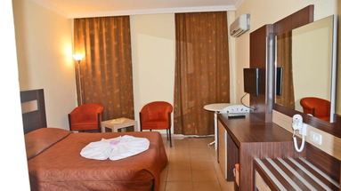 Banana Beach & Family Suite