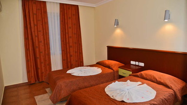 Banana Beach & Family Suite