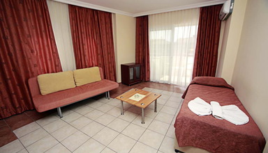Banana Beach & Family Suite