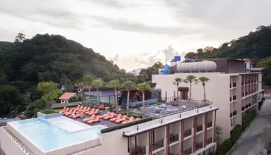 Bandara Phuket Beach Resort
