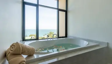 Bandara Phuket Beach Resort