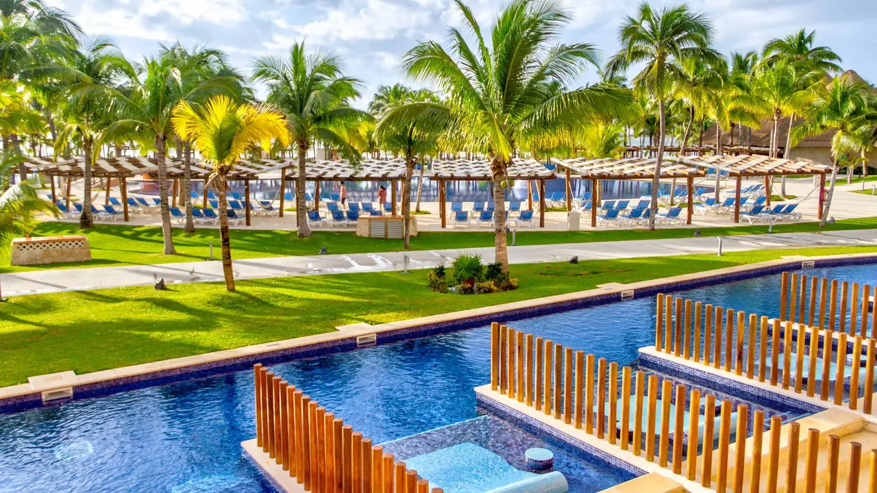 Barcelo Maya Beach Resort