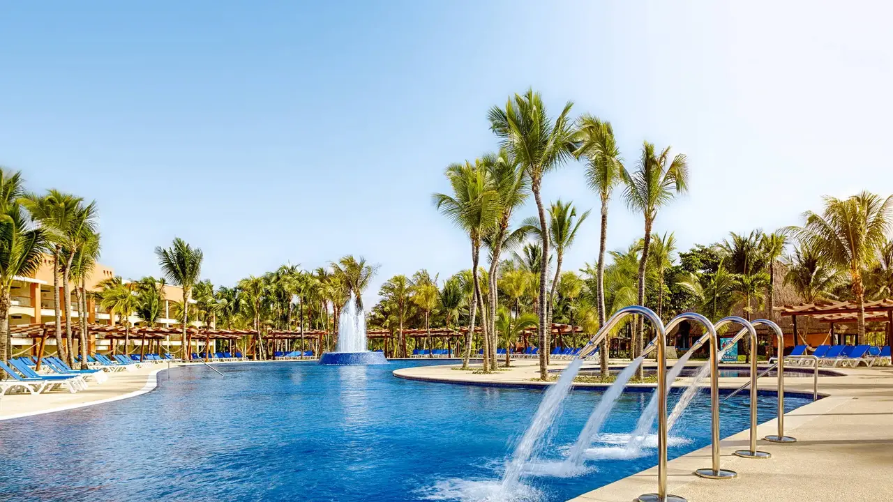 Barcelo Maya Beach Resort
