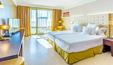 Barcelo Royal Beach