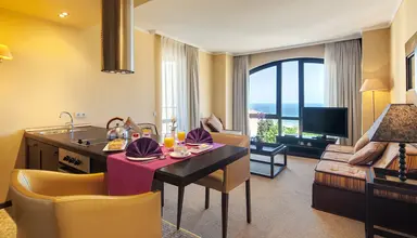 Barcelo Royal Beach