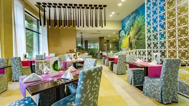 Barcelo Royal Beach