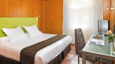 Barcelo Santa Cruz Contemporaneo
