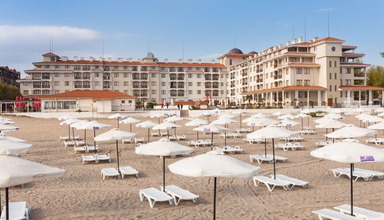 Beachclub Serenity Bay