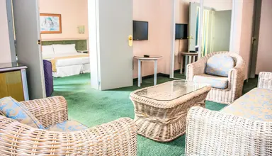 Beatriz Costa & SPA