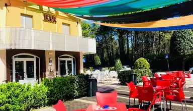 Bella Italia & Efa Village