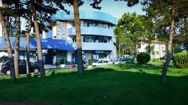 Bella Italia & Efa Village