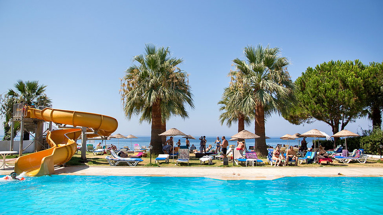 Bella Pino Beach