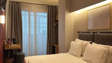 Belle Athenes Luxury Rooms