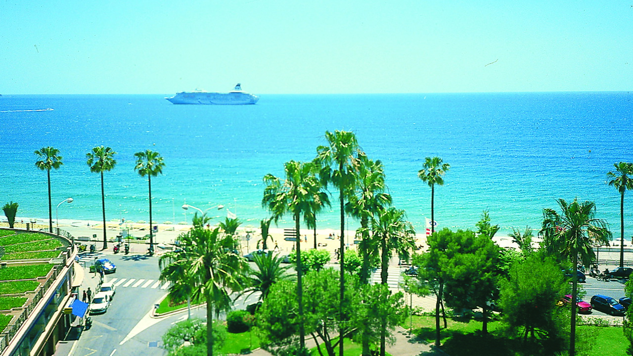 Belle Plage Brougham