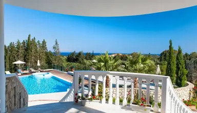 Belvedere Gerakas Luxury Suites