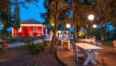 Belvedere Gerakas Luxury Suites