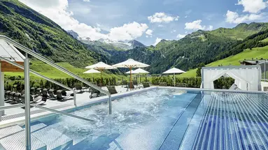 Berghof Crystal Spa & Resort