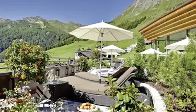 Berghof Crystal Spa & Resort