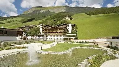 Berghof Crystal Spa & Resort