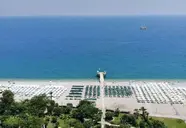 Beso Beach