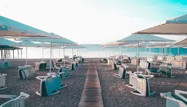 Beso Beach