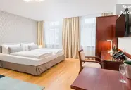 Best Western Plus Celebrity Suites