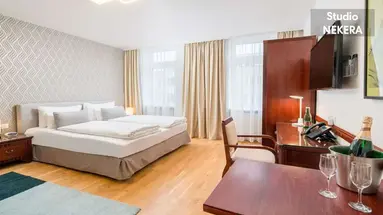 Best Western Plus Celebrity Suites