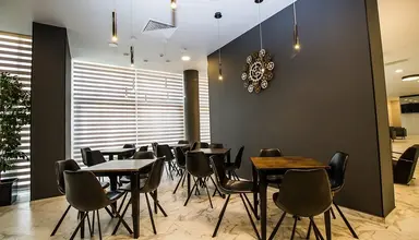 Best Western Plus Premium Inn