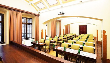 Best Western Premier Majestic Plaza