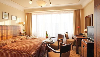 Best Western Premier Majestic Plaza