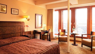 Best Western Premier Majestic Plaza