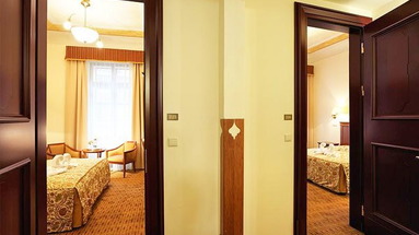 Best Western Premier Majestic Plaza