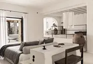 Bill & Coo Suites and Lounge