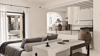 Bill & Coo Suites and Lounge