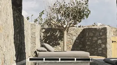Bill & Coo Suites and Lounge