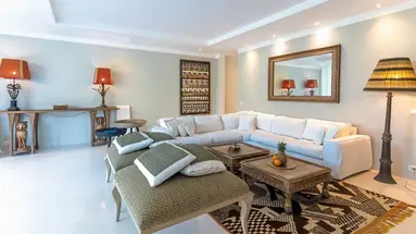 Billionaire Resort & Retreat