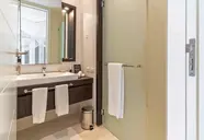 Billionaire Resort & Retreat