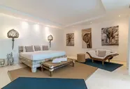 Billionaire Resort & Retreat