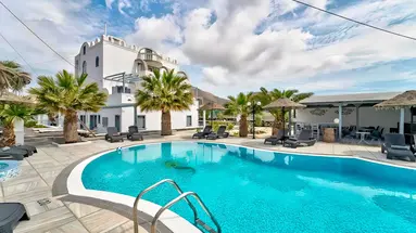 Black Coast Santorini