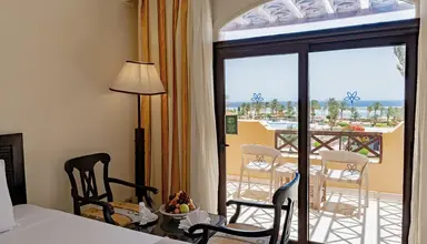 Blend Elphistone Resort
