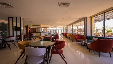 Blend Elphistone Resort