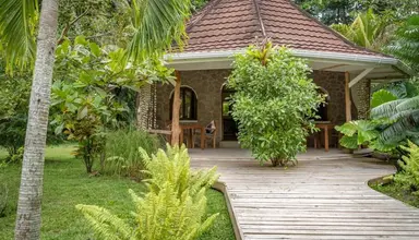 Bliss Praslin