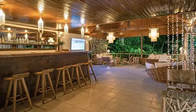 Bliss Praslin