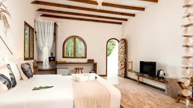Bliss Praslin