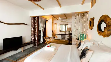 Bliss Praslin